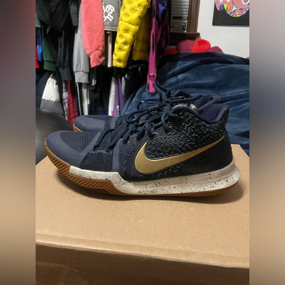 Nike Kyrie 3 Obsidian Size 11 - Picture 10 of 11